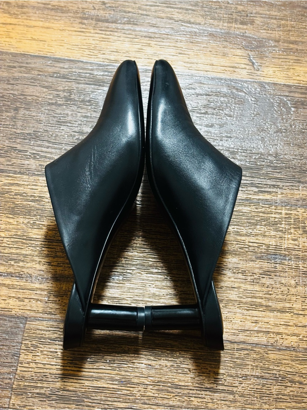 Via Spiga Black Pointed Leather Mule Heels - Picture 7 of 8